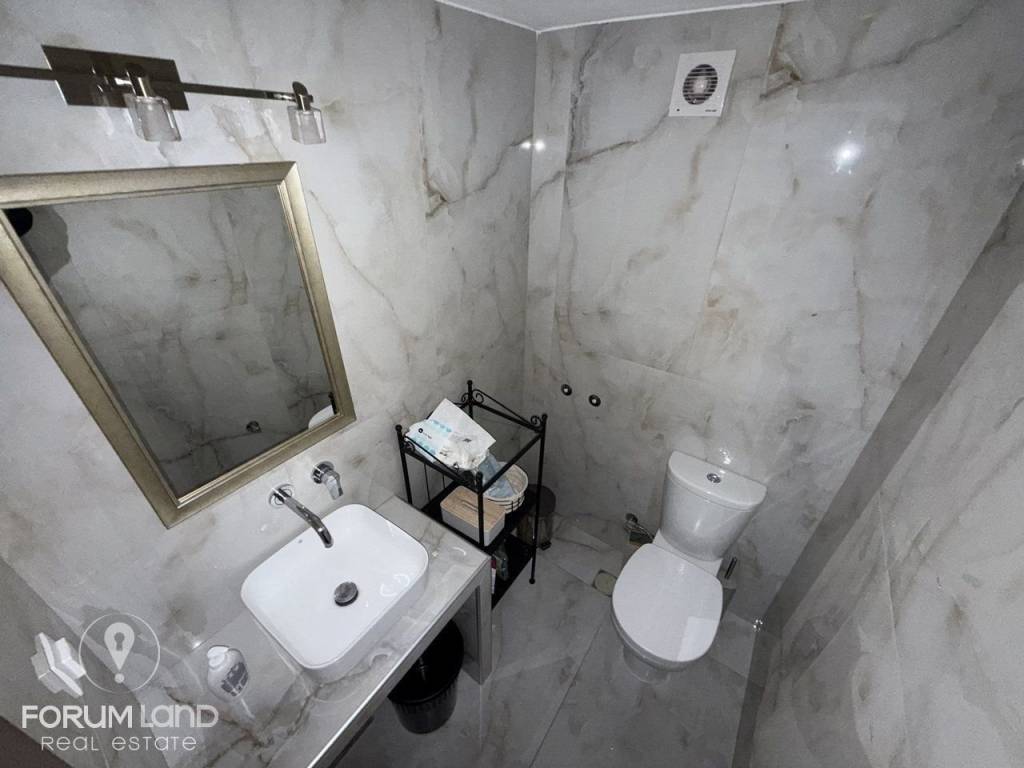 Forumland Real Estate, Mpanio