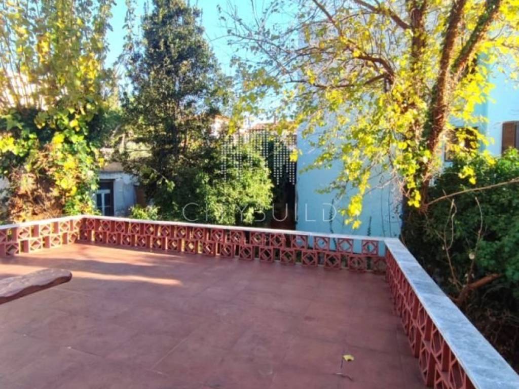 Θέα από μπαλκόνι