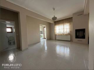 Forumland Real Estate, Σαλόνι με τζάκι