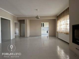 Forumland Real Estate, Σαλόνι με τζάκι