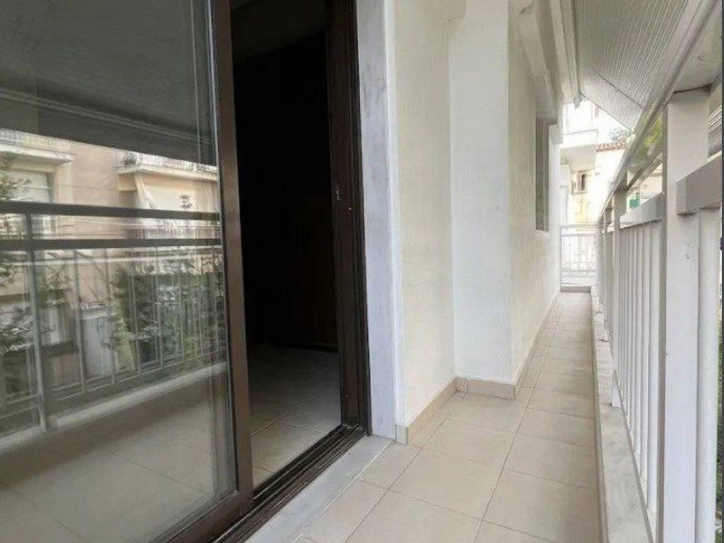 Forumland Real Estate, Βεράντες