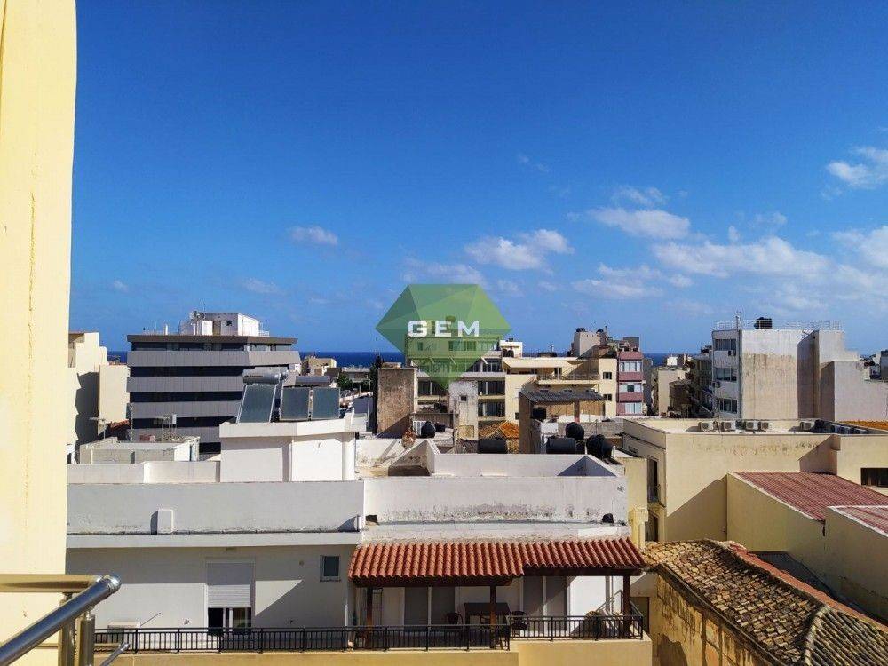 Θέα απο μπαλκόνι