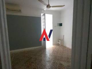 1 : Ιπποκράτους 144, Αθήνα.jpg