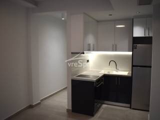 ΑΠΟΨΗ ΕΞΟΠΛΙΣΜΕΝΗΣ ΚΟΥΖΙΝΑΣ