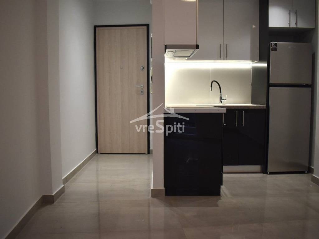 ΑΠΟΨΗ ΕΞΟΠΛΙΣΜΕΝΗΣ ΚΟΥΖΙΝΑΣ-ΚΑΘΙΣΤΙΚΟ