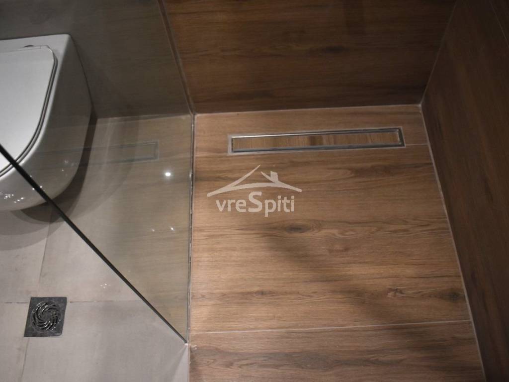 ΚΑΜΠΙΝΑ ΛΟΥΤΡΟΥ