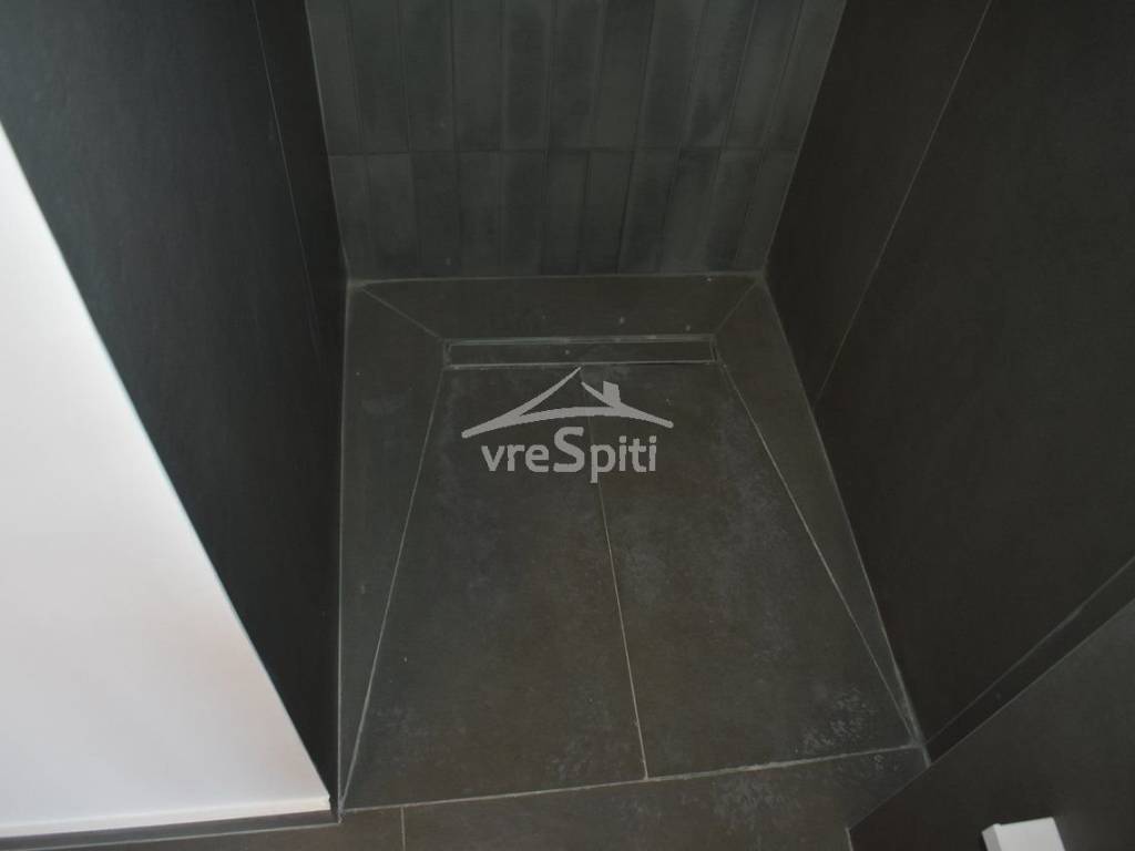 ΚΑΜΠΙΝΑ ΛΟΥΤΡΟΥ