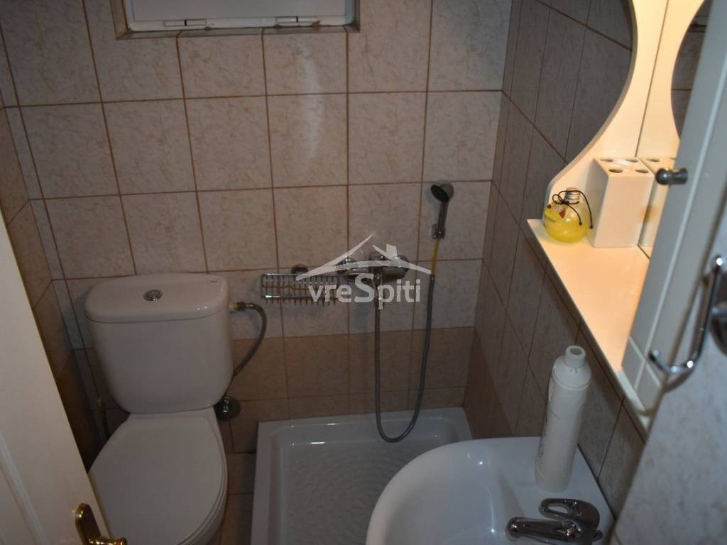 ΑΠΟΨΗ ΛΟΥΤΡΟΥ