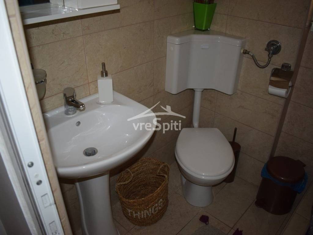 ΑΠΟΨΗ ΛΟΥΤΡΟΥ