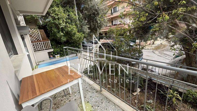 Θέα από μπαλκόνι