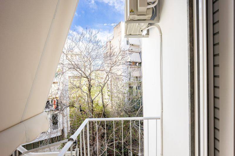 Θέα από μπαλκόνι