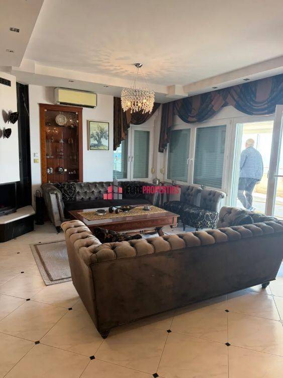 ΣΑΛΟΚΟΥΖΙΝΑ