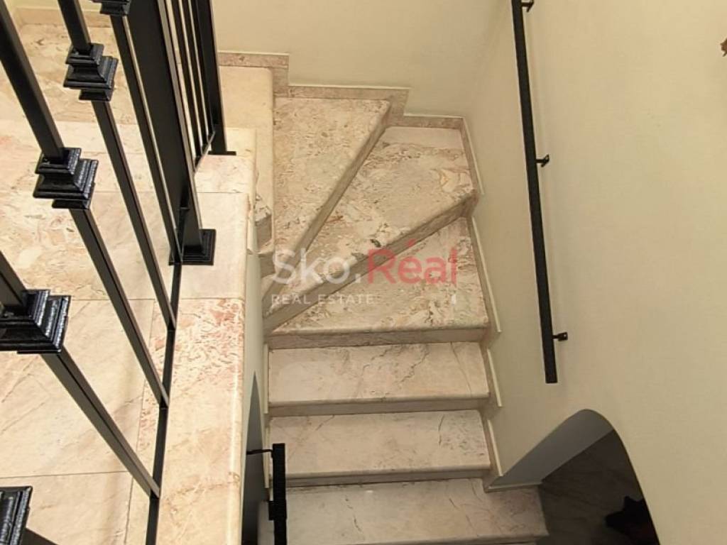 Εσωτερική σκάλα