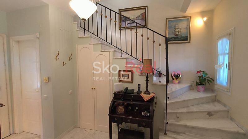 Εσωτερική σκάλα