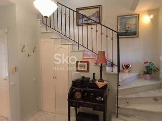 Εσωτερική σκάλα