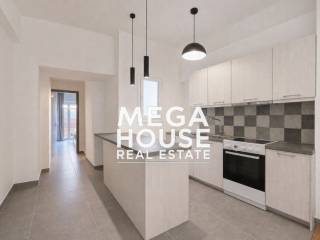 Open living room/kitchen