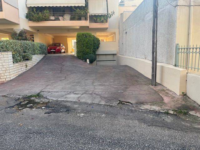 Υπόγειο Γκαράζ