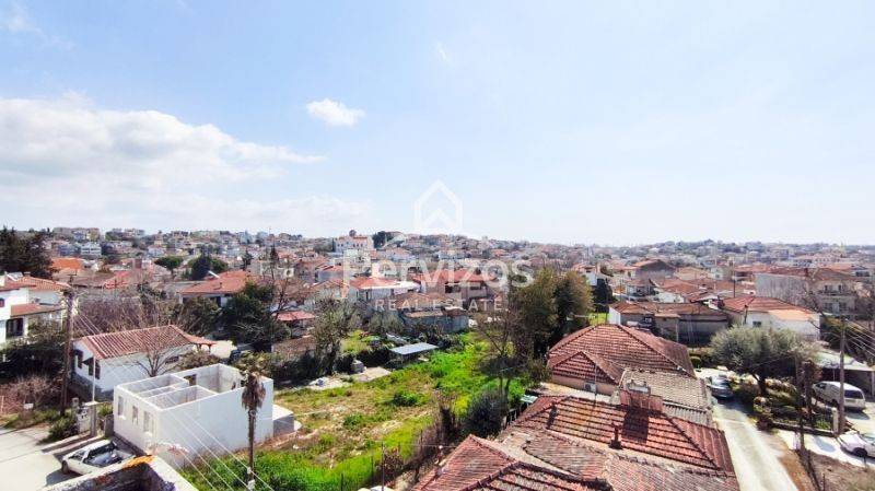 Θέα από μπαλκόνι