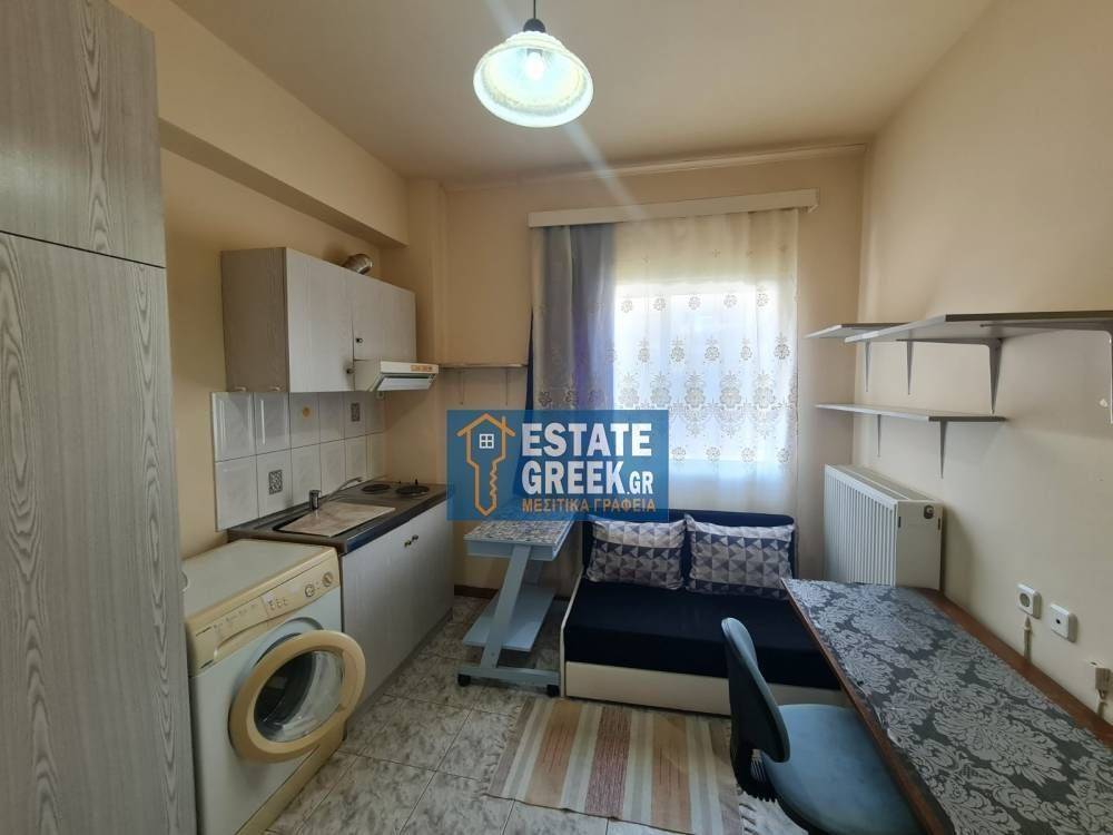 Ενοικιάζεται γωνιακή Γκαρσονιέρα 50τ.μ.