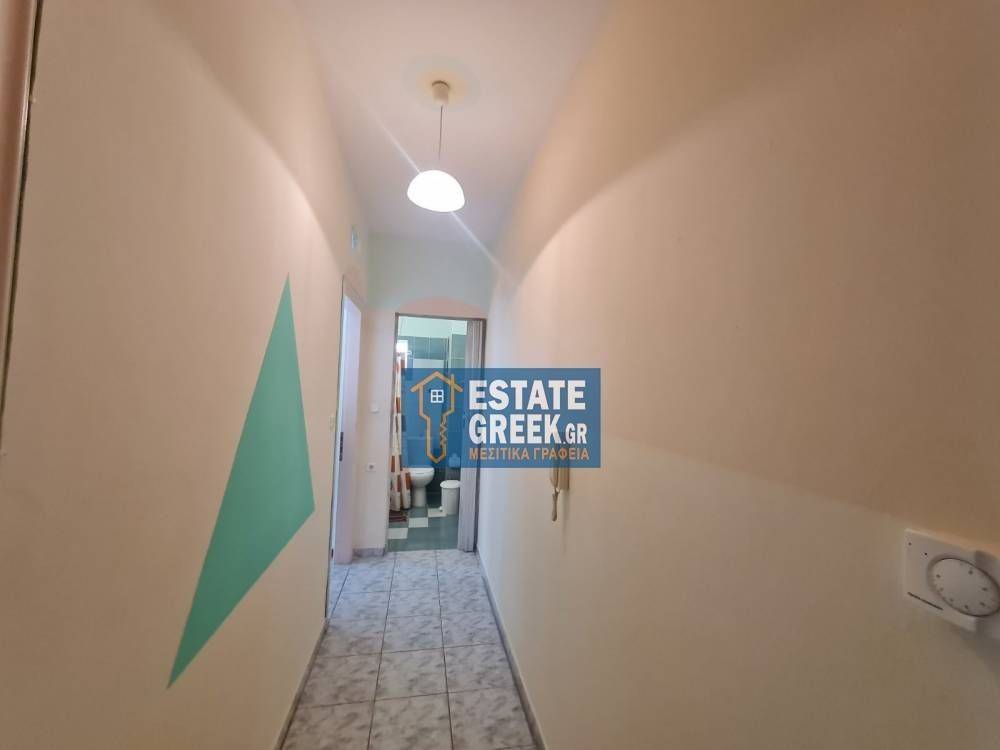 Ενοικιάζεται γωνιακή Γκαρσονιέρα 50τ.μ.