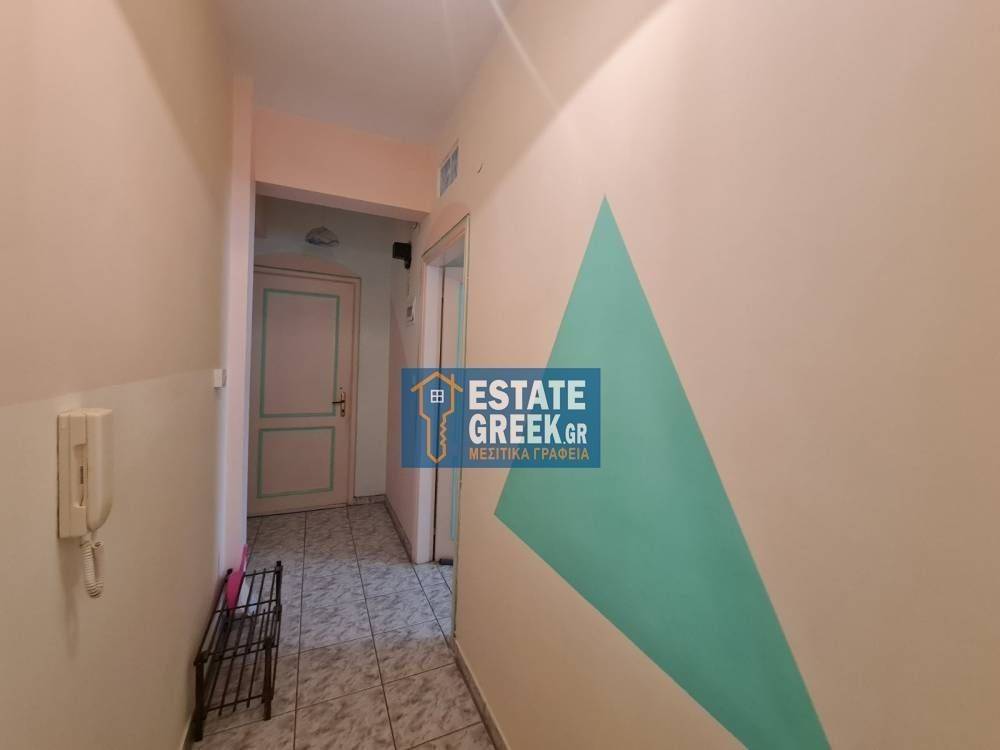 Ενοικιάζεται γωνιακή Γκαρσονιέρα 50τ.μ.