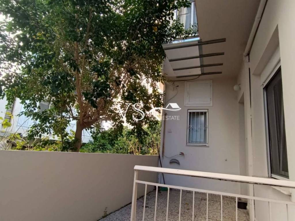 Θέα απο μπαλκόνι