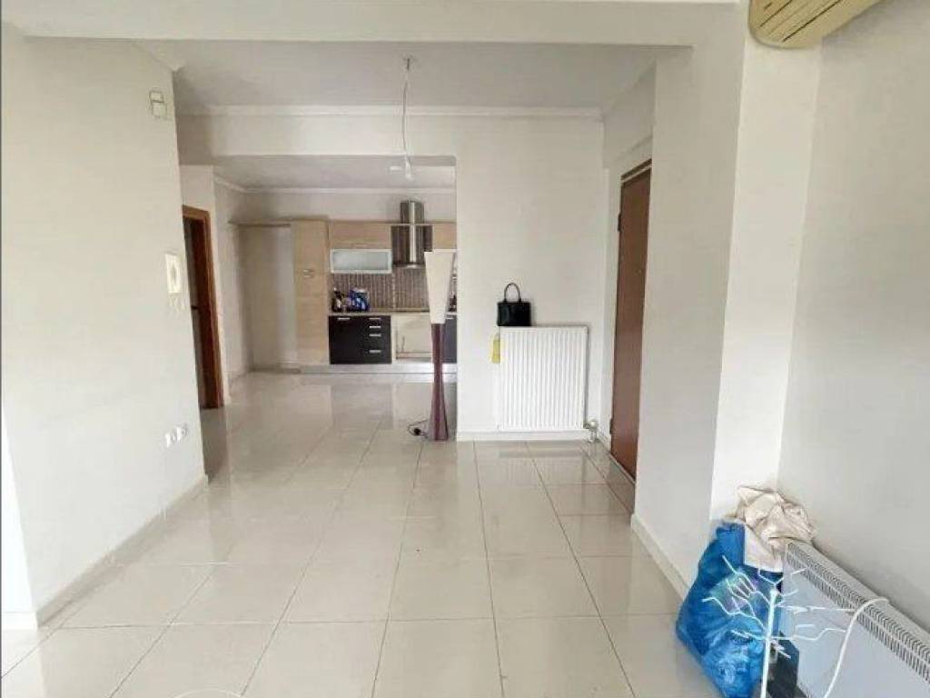 Forumland Real Estate, Σαλόνι με τζάκι