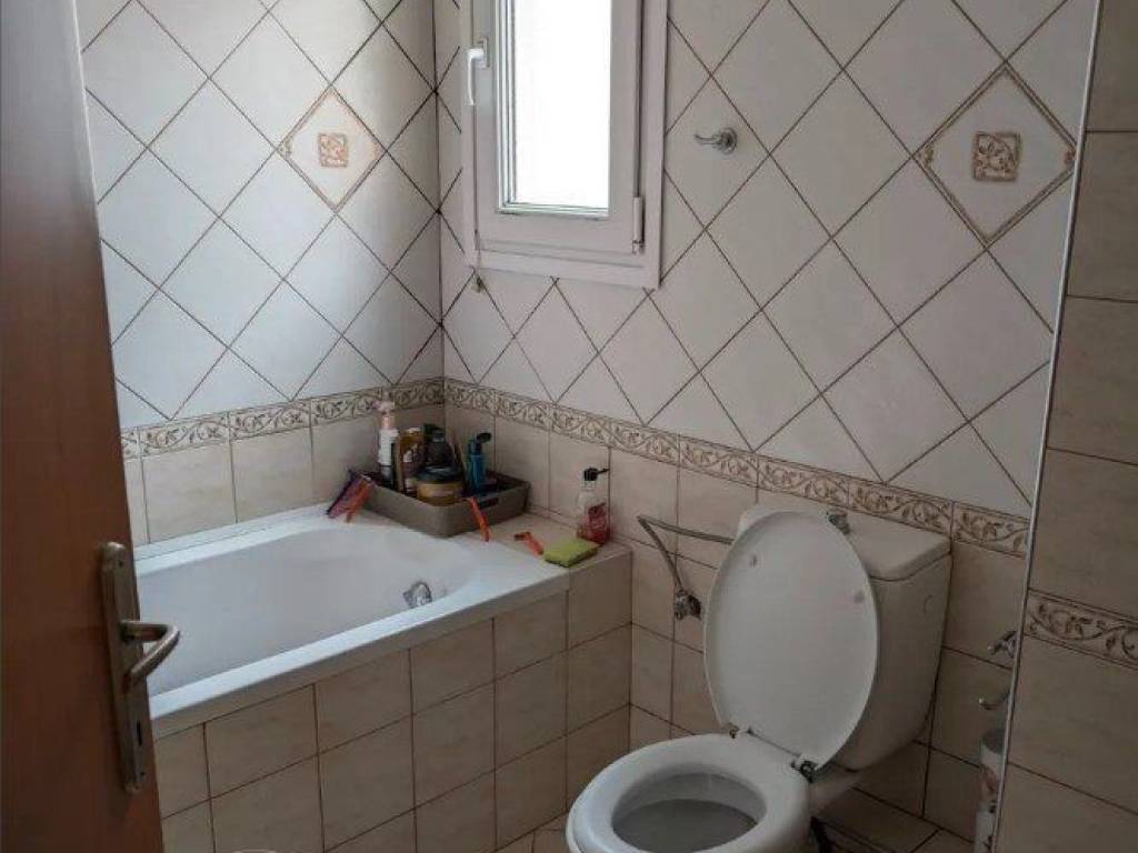 Forumland Real Estate, Μπάνιο με μπανιέρα