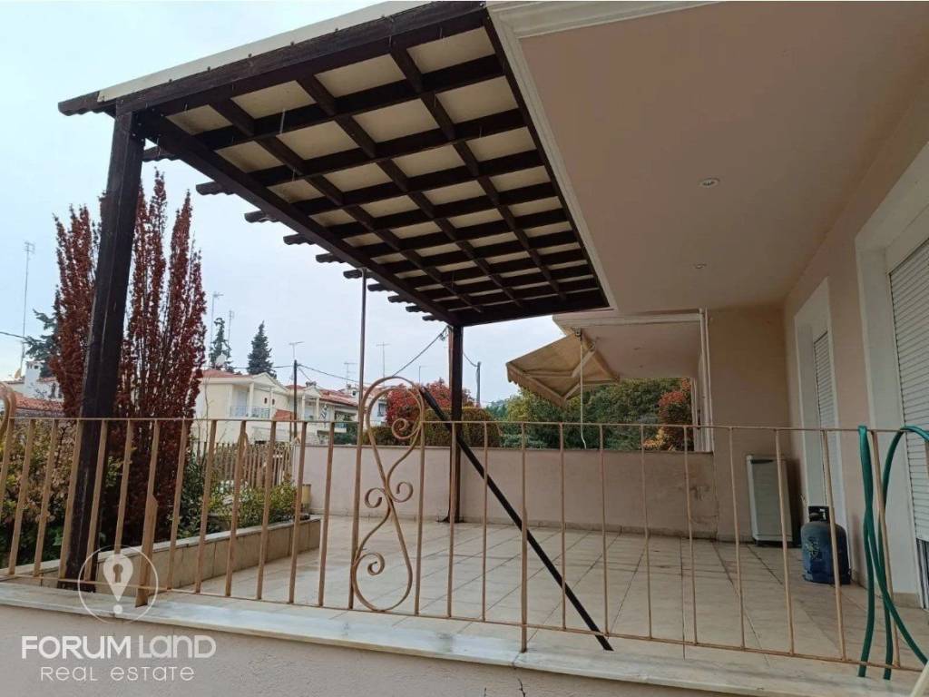 Forumland Real Estate, Βεράντες