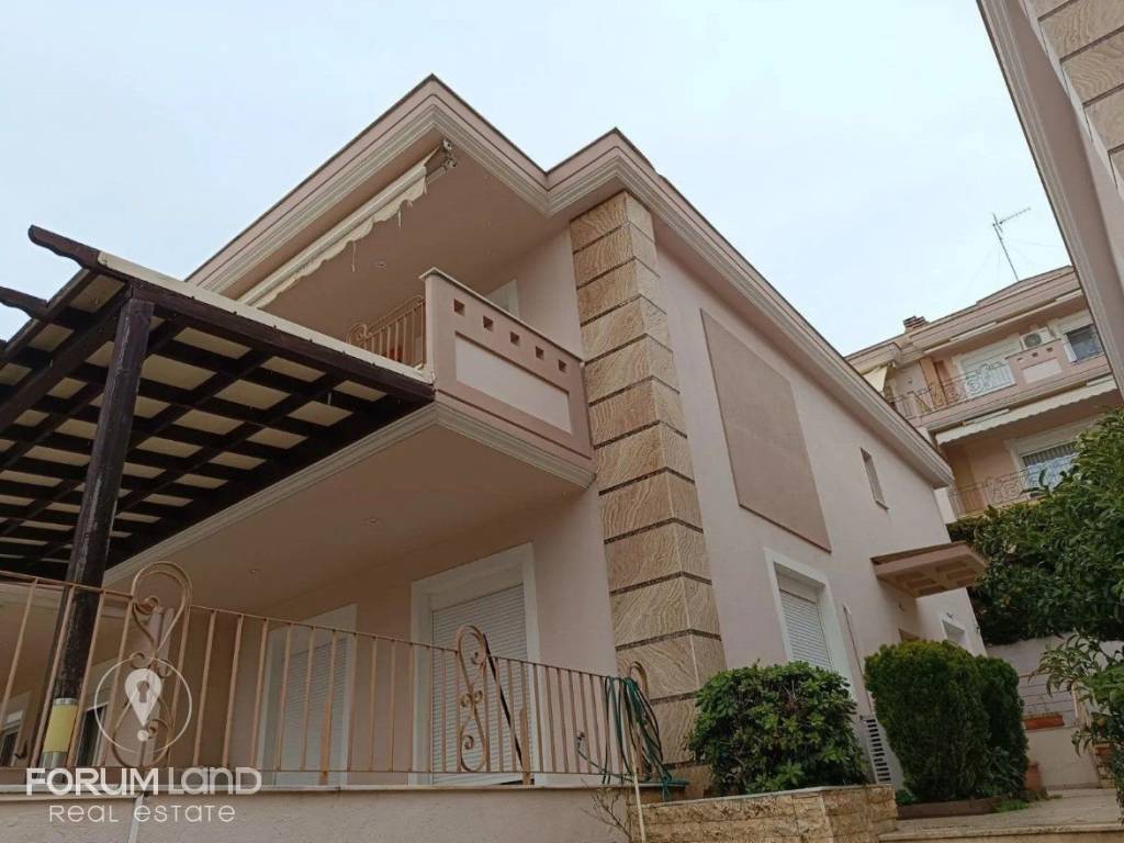 Forumland Real Estate, Εξωτερική Όψη