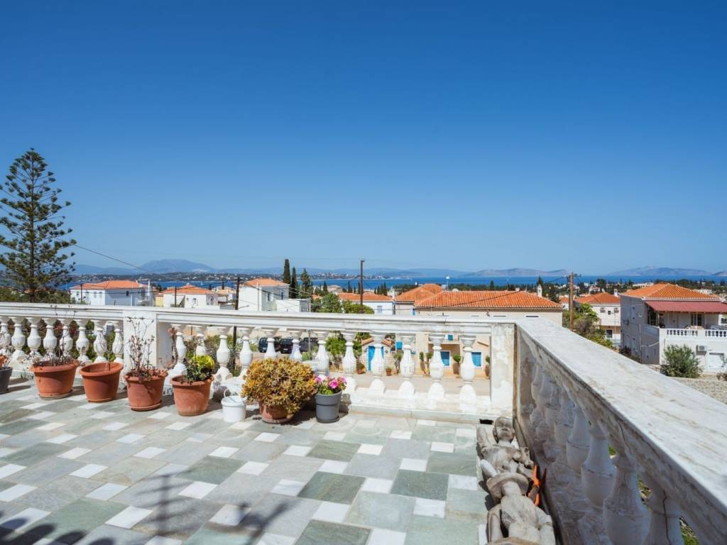 Θέα από μπαλκόνι