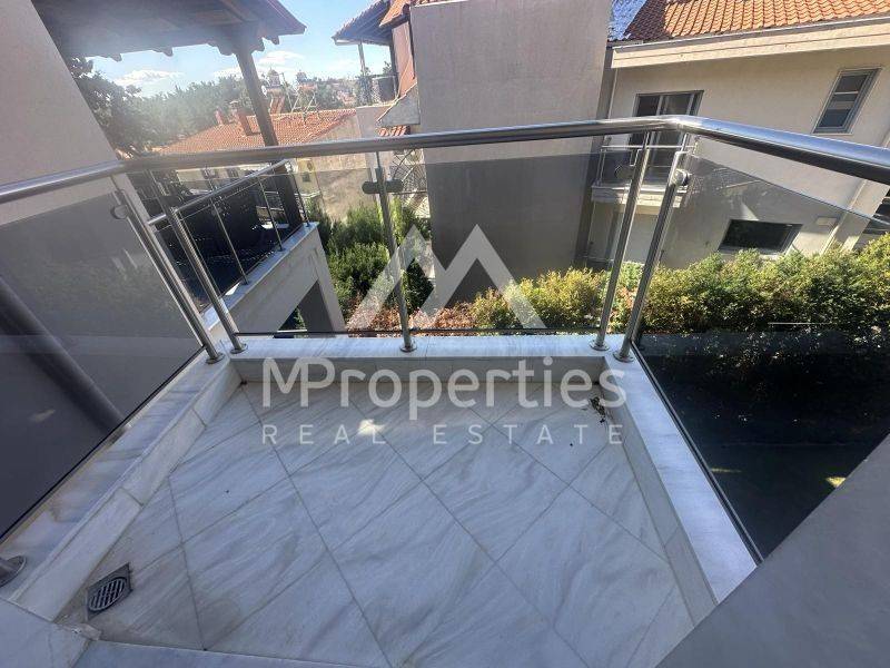 Θέα από μπαλκόνι