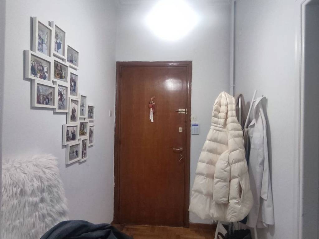 είσοδος - hall