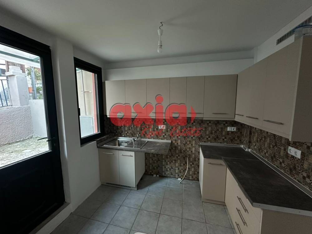 Καβάλα, Τίμιος Σταυρός - Σούγελο: Ενοικιάζεται 