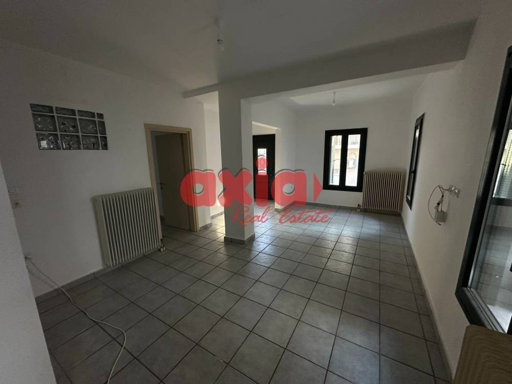 Καβάλα, Τίμιος Σταυρός - Σούγελο: Ενοικιάζεται 