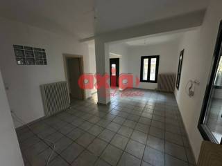 Καβάλα, Τίμιος Σταυρός - Σούγελο: Ενοικιάζεται 