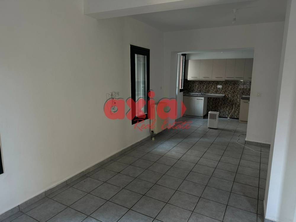 Καβάλα, Τίμιος Σταυρός - Σούγελο: Ενοικιάζεται 