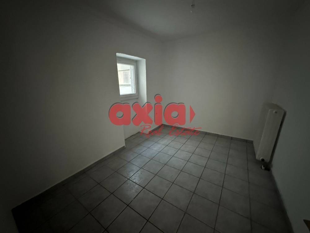 Καβάλα, Τίμιος Σταυρός - Σούγελο: Ενοικιάζεται 