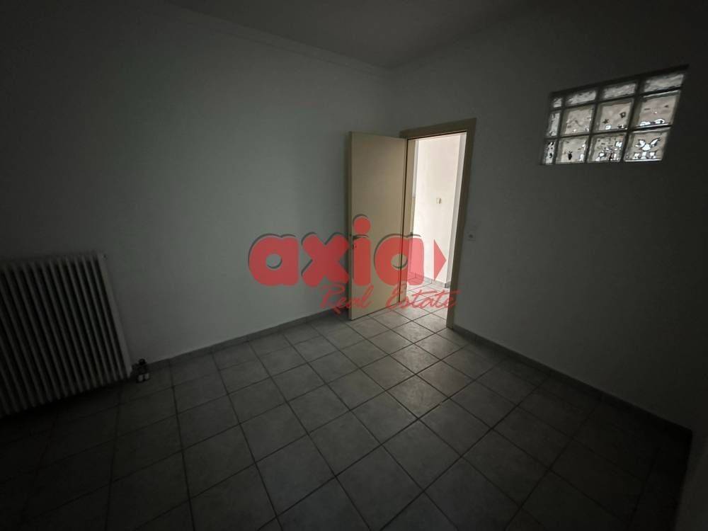 Καβάλα, Τίμιος Σταυρός - Σούγελο: Ενοικιάζεται 