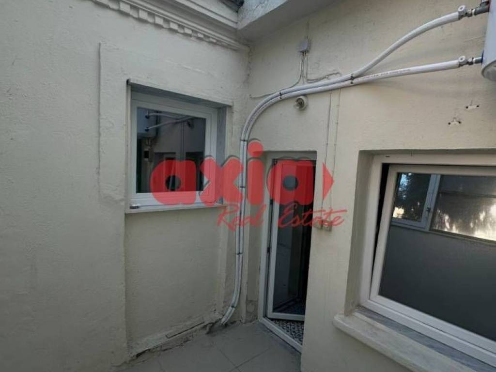 Καβάλα, Τίμιος Σταυρός - Σούγελο: Ενοικιάζεται 