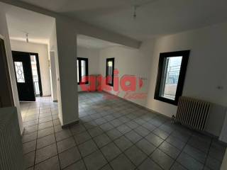 Καβάλα, Τίμιος Σταυρός - Σούγελο: Ενοικιάζεται 