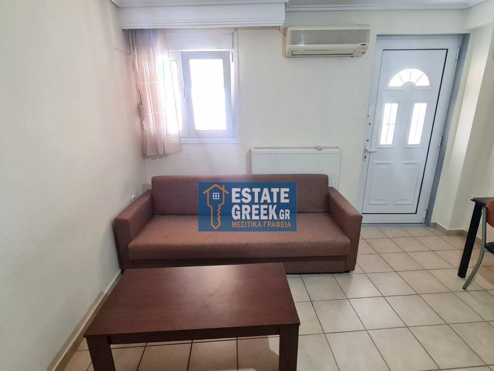 Ενοικιάζεται Studio 30τ.μ. με πρόσοψη 3μ.