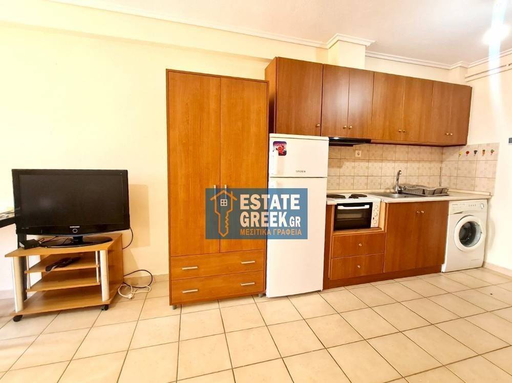 Ενοικιάζεται Studio 30τ.μ. με πρόσοψη 3μ.