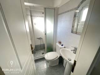 Forumland Real Estate, Μπάνιο