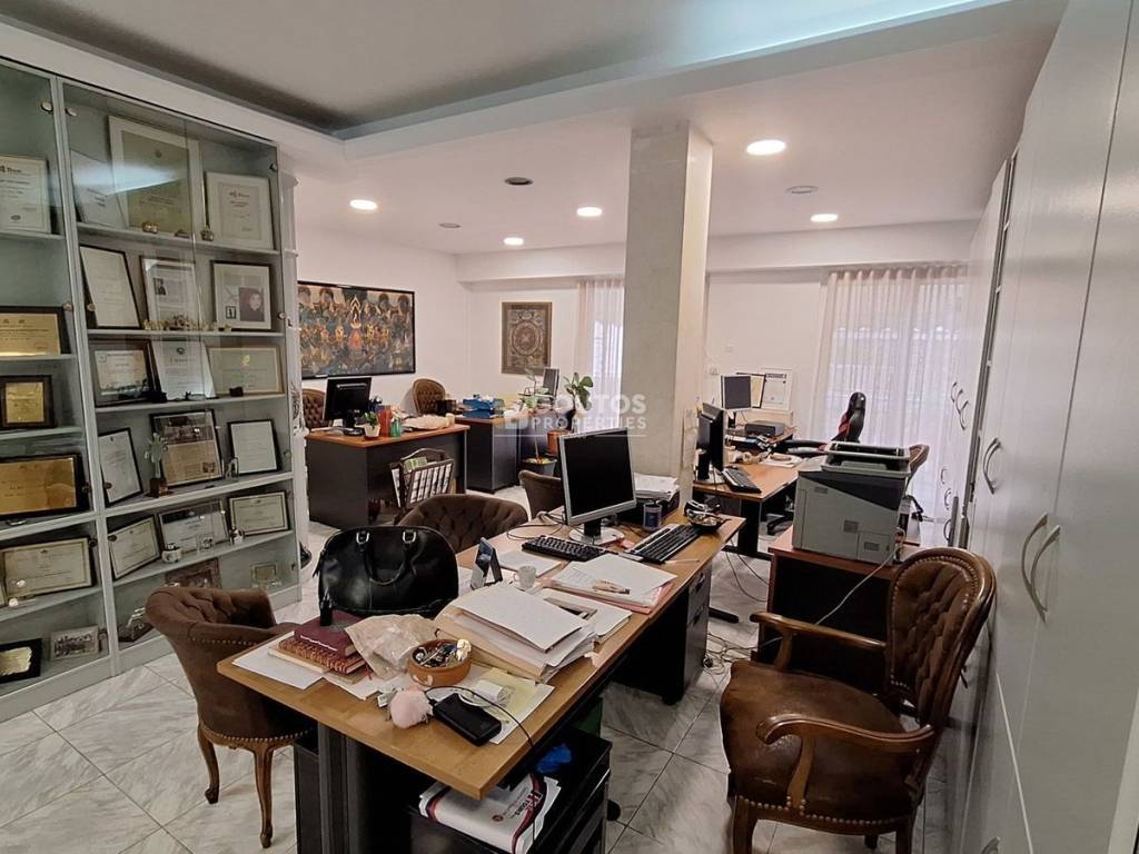 Εσωτερικοι χώροι