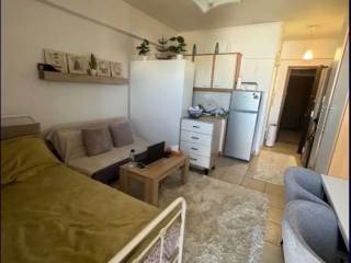 Υπνοδωμάτιο, κουζίνα και γραφείο