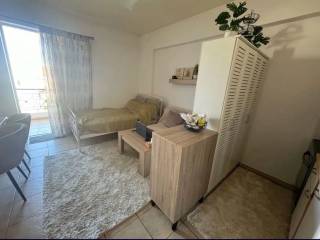 Υπνοδωμάτιο, κουζίνα και γραφείο