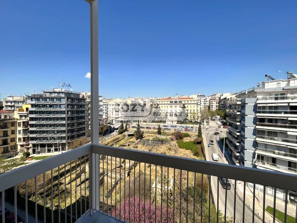 Θέα απο μπαλκόνι