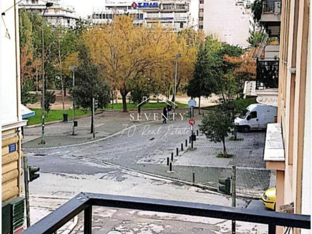 Θέα από μπαλκόνι