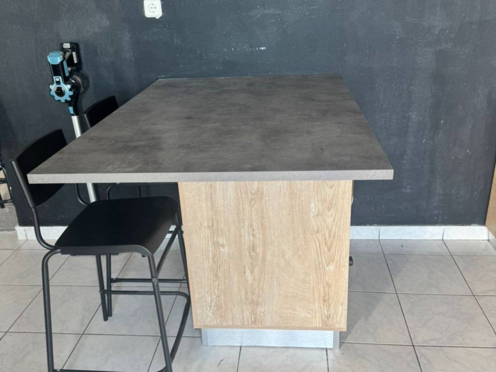 ΤΡΑΠΕΖΑΡΙΑ